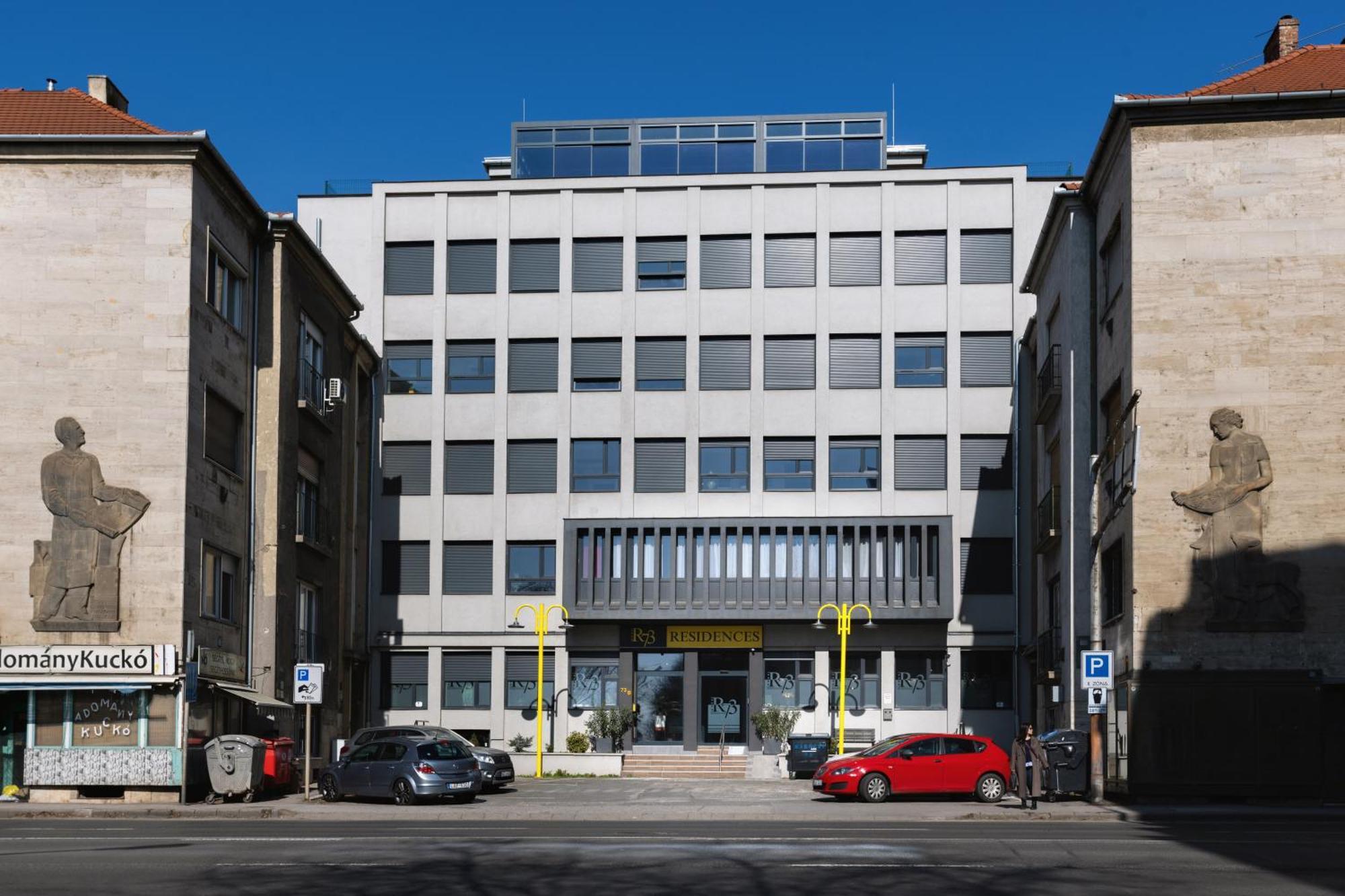 R73 Residences Печ Екстер'єр фото