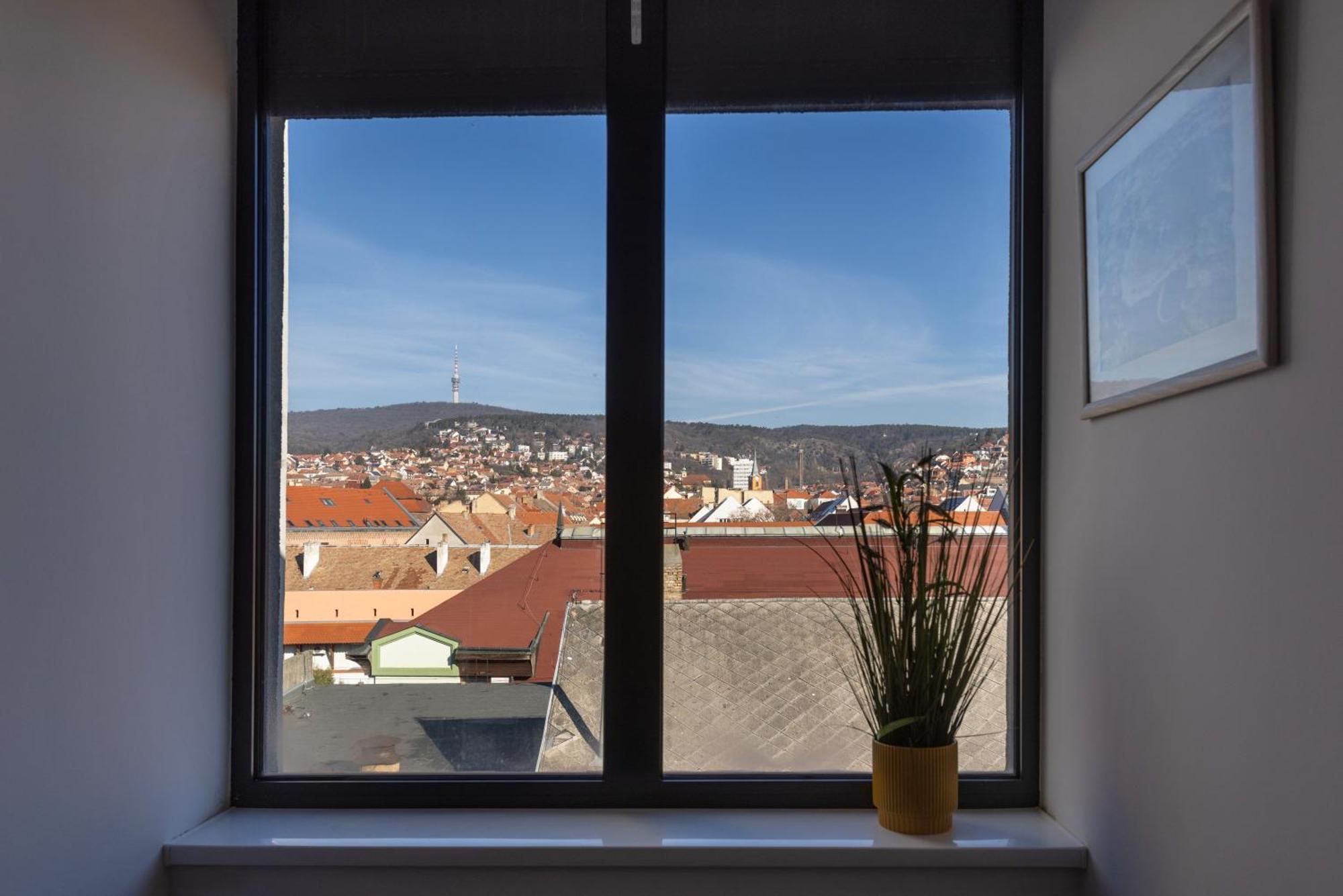 R73 Residences Печ Екстер'єр фото